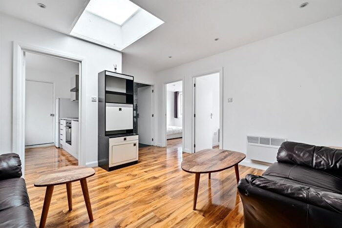 3 Bedroom Flat To Rent In Union Street, Reading, RG1