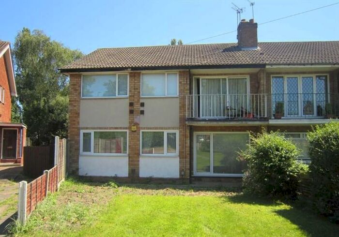 2 Bedroom Maisonette To Rent In Tile Cross Road, Tile Cross, Birmingham, B33