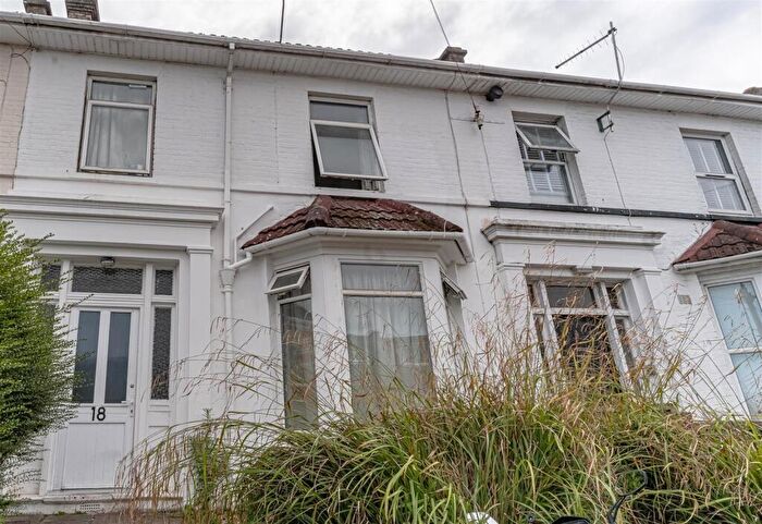 4 Bedroom Terraced House For Sale In Norwich Avenue, Bournemouth, BH2
