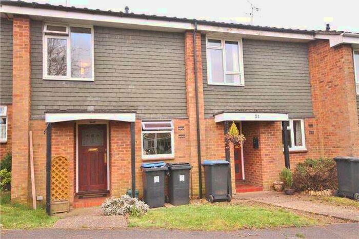 3 Bedroom Terraced House To Rent In Knaphill, GU21