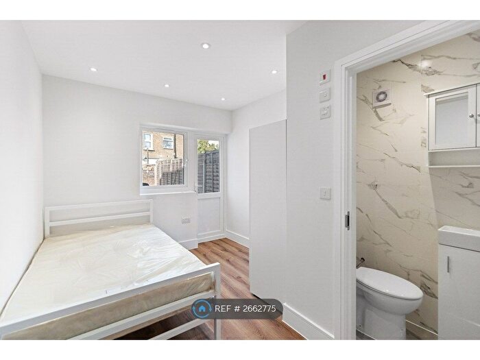 Studio To Rent In St. Erkenwald Road, Barking, IG11