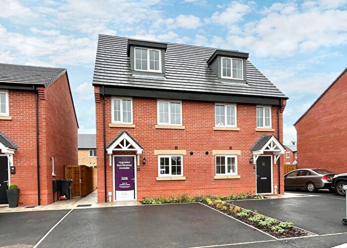 3 Bedroom Semi-Detached House To Rent In Purse Drive, Crewe, CW1