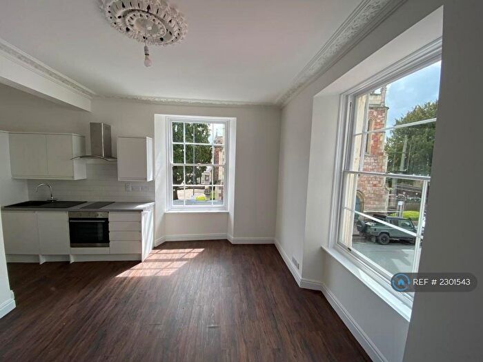 1 Bedroom Flat To Rent In Apsley Road, Bristol, BS8