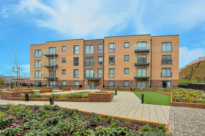 1 Bedroom Apartment To Rent In Griffin Court, Stirling Drive, Luton, Beds, LU2