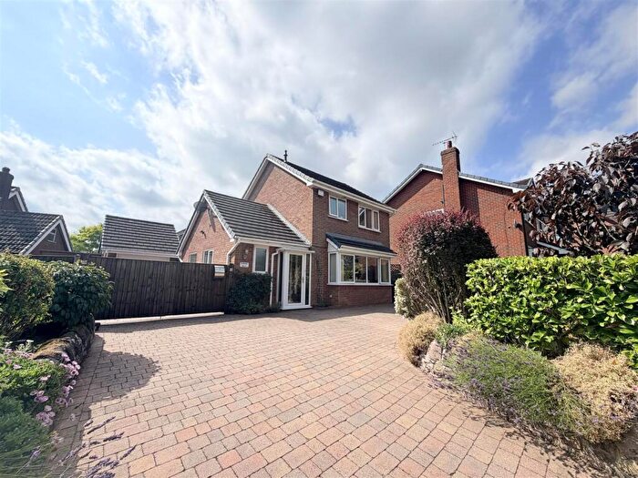 3 Bedroom Detached House For Sale In Westwood Park Drive, Leek, ST13