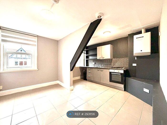3 Bedroom Flat To Rent In High Street West, Wallsend, NE28