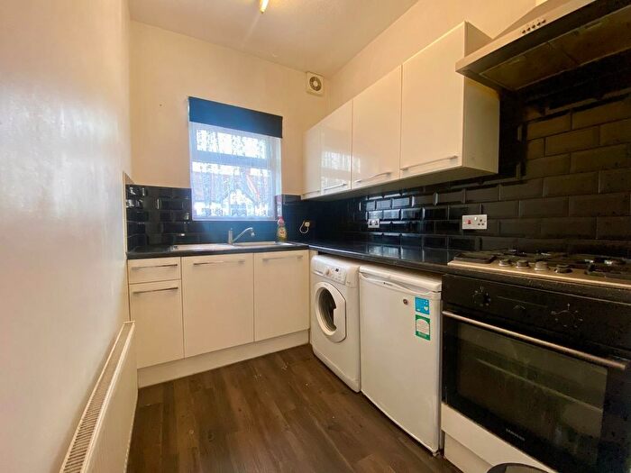 1 Bedroom Maisonette To Rent In A Melrose Avenue, Mitcham, CR4