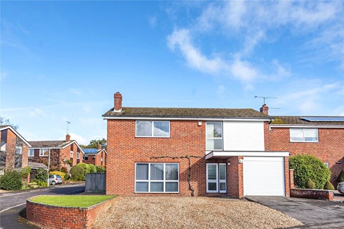 4 Bedroom Detached House To Rent In The Ridgeway, RG9