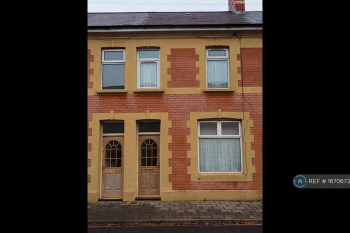 3 Bedroom Terraced House To Rent In Allerton Street, Cardiff, CF11