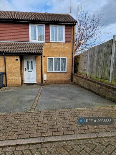 2 Bedroom End Of Terrace House To Rent In Boleyn Way, Swanscombe, DA10