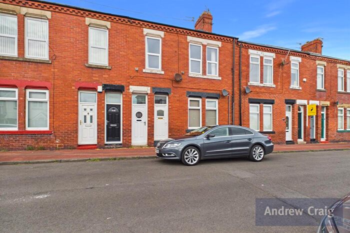 3 Bedroom Flat For Sale In Sandringham Terrace, Roker, SR6