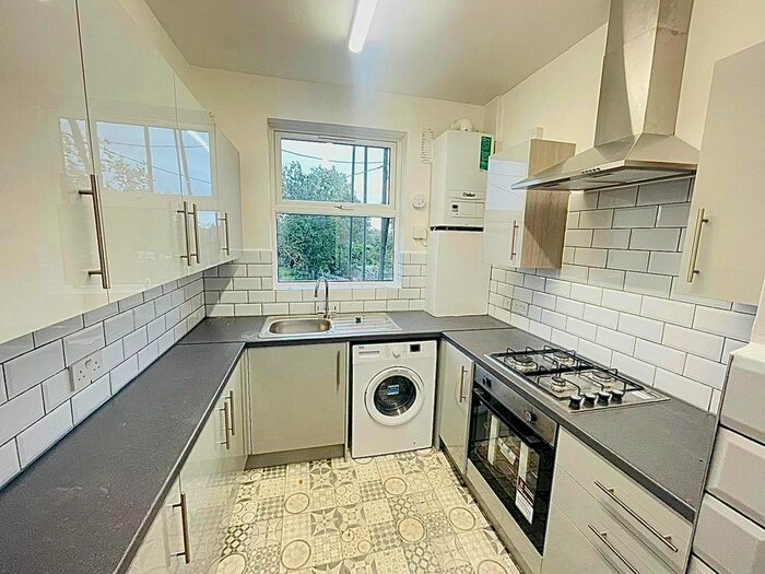 3 Bedroom Maisonette To Rent In Station Road, Harrow On The Hill, HA1