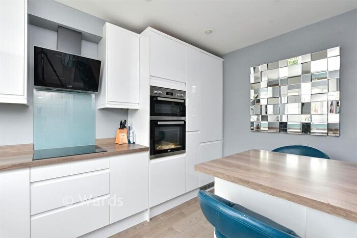 3 Bedroom Link Detached House For Sale In Puffin Road, Herne Bay, Kent, CT6