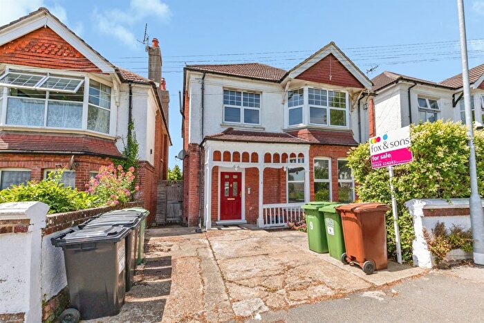 3 Bedroom Flat For Sale In Elmstead Road, Bexhill-On-Sea, TN40