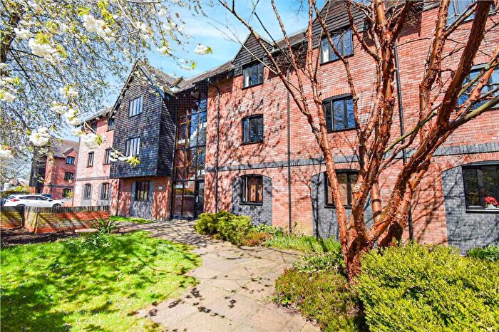 2 Bedroom Apartment To Rent In West Mills, Newbury, Berkshire, RG14