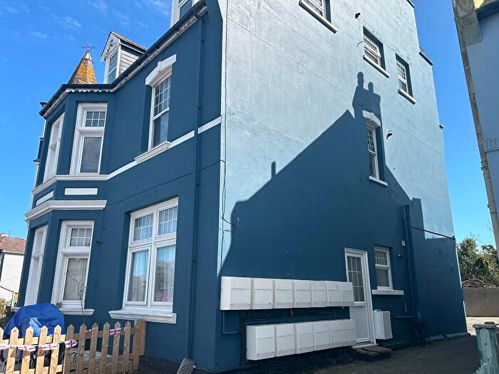 1 Bedroom Flat To Rent In Bulverhythe Road, St Leonards On Sea, East Sussex, TN38
