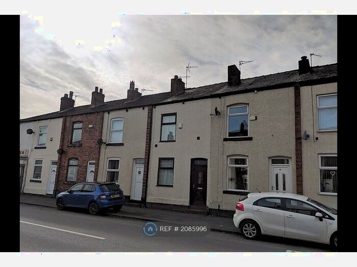 2 Bedroom Terraced House To Rent In Old Road, Hyde, SK14