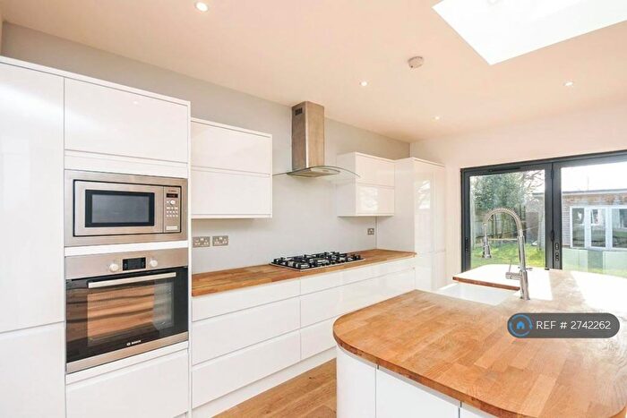 4 Bedroom Semi Detached House To Rent In Sidcup Road, London, SE9