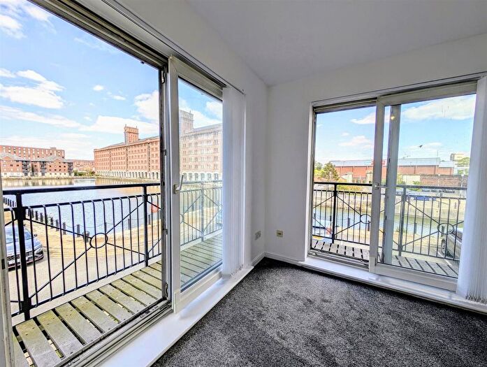 2 Bedroom Flat To Rent In Waterloo Road, Liverpool, L3