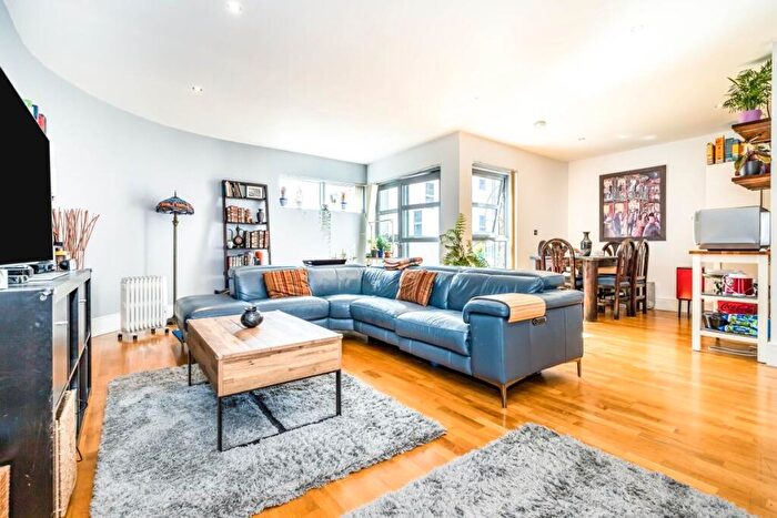 2 Bedroom Apartment To Rent In Whitworth Street West, Manchester, Greater Manchester, M1