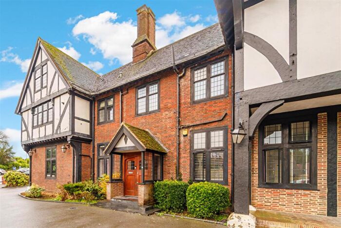 2 Bedroom Maisonette For Sale In Reigate Road, Epsom, KT17