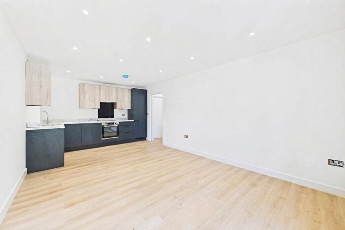 1 Bedroom Flat To Rent In Vicarage Road, Blackwater, Camberley, Hampshire, GU17