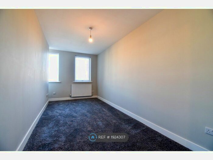 1 Bedroom Flat To Rent In Henry Court, Rotherham, S65