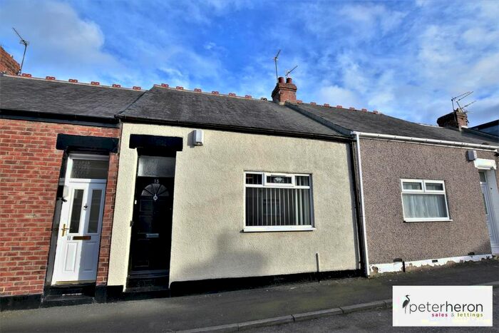 2 Bedroom Cottage For Sale In Tanfield Street, Pallion, Sunderland, SR4