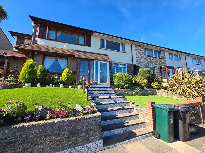 2 Bedroom Property To Rent In Dean Close, Brighton, BN41
