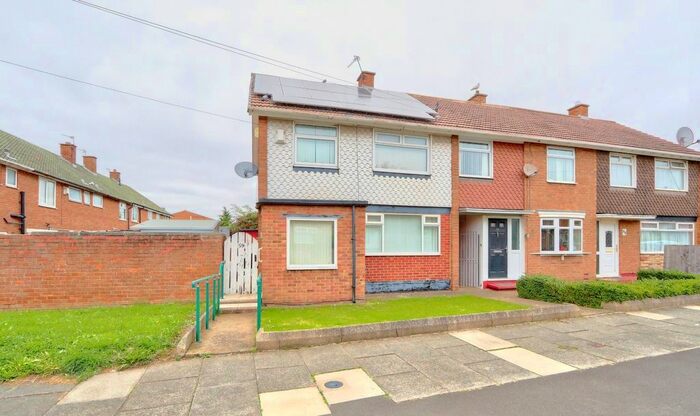 3 Bedroom End Of Terrace House To Rent In Gilmonby Road, Park End, TS3