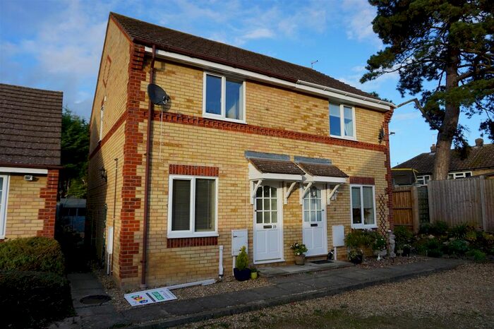 2 Bedroom Semi-Detached House To Rent In Siddons Close, Oundle, Peterborough PE8