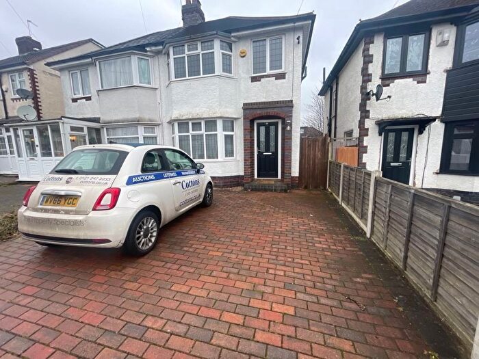 3 Bedroom Semi-Detached House To Rent In Nevin Grove, Perry Barr, Birmingham, B42