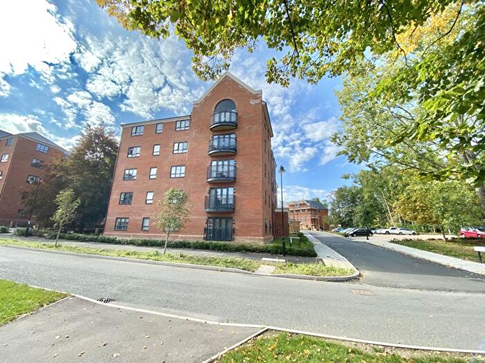 2 Bedroom Apartment To Rent In Darbyshire Road Aldershot, GU11