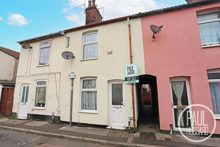 2 Bedroom Terraced House For Sale In Alma Road, Lowestoft, NR32