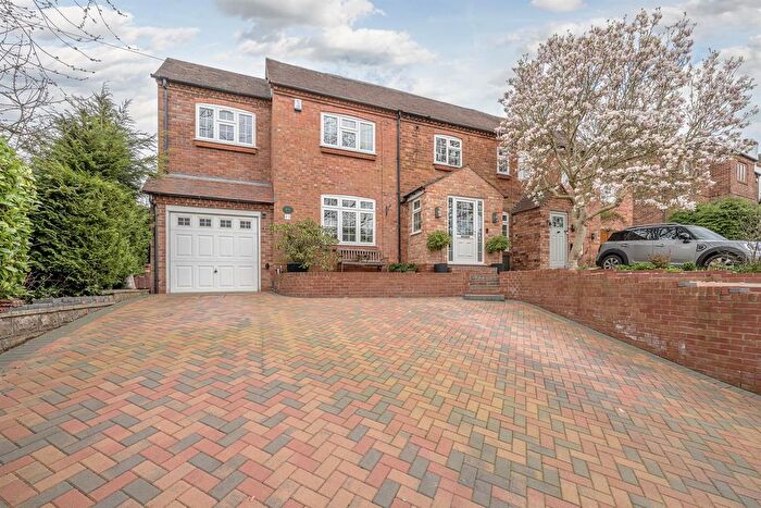 4 Bedroom Semi Detached House For Sale In High House, Middlefield Lane, Hagley, DY9