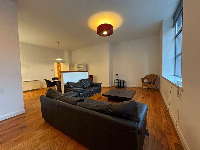 2 Bedroom Apartment To Rent In Tobacco Factory, Phase, Ludgate Hill, M4