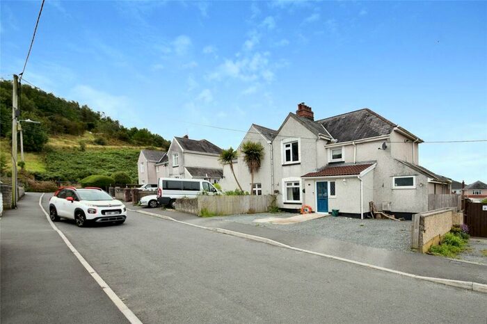 4 Bedroom Semi-Detached House For Sale In Abercedi, Penclawdd, Swansea, SA4
