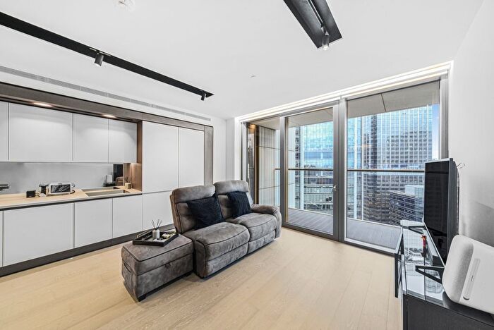 1 Bedroom Flat To Rent In Park Drive, Canary Wharf, E14