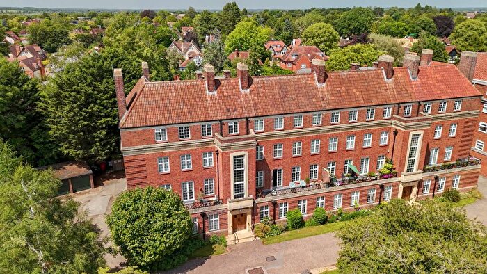 2 Bedroom Flat For Sale In Woodstock Close, Oxford, OX2