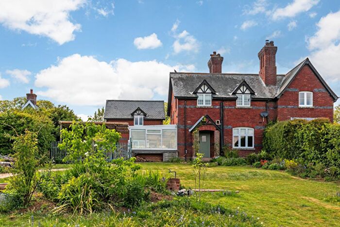 4 Bedroom Semi-Detached House For Sale In Northington, Alresford, SO24
