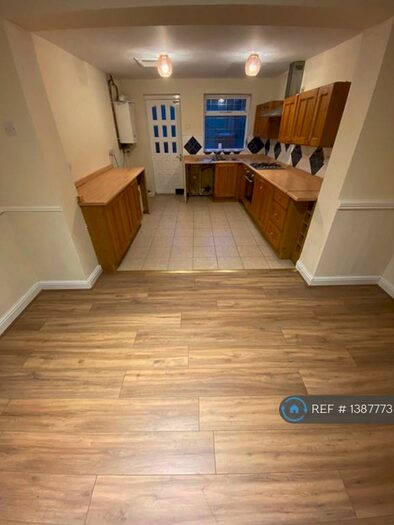 2 Bedroom Terraced House To Rent In Second Avenue, Bolton, BL1