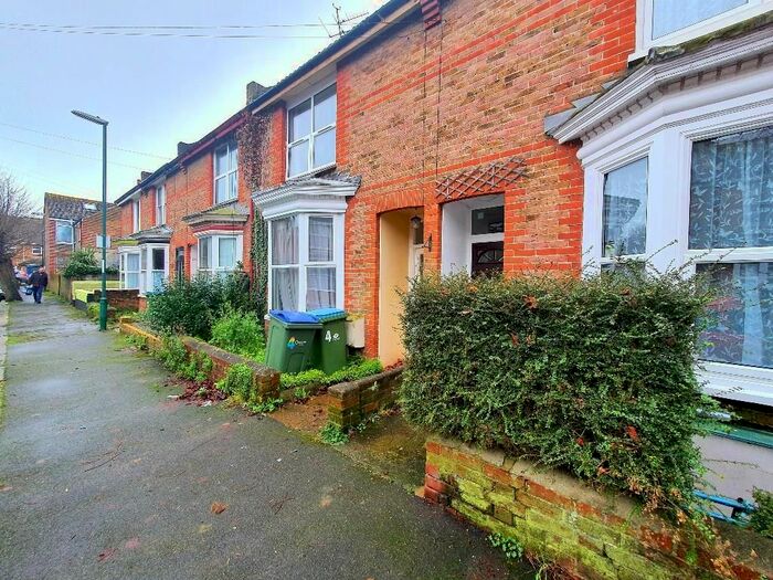 4 Bedroom Property To Rent In Southover Road, Bognor Regis PO21