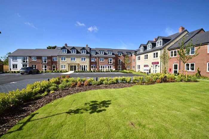 1 Bedroom Retirement Property To Rent In Ellesmere Lodge, Brackley, Northamptonshire, NN13