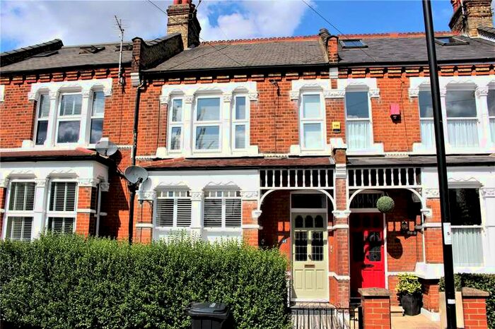 2 Bedroom Property To Rent In Elvendon Road, London N13