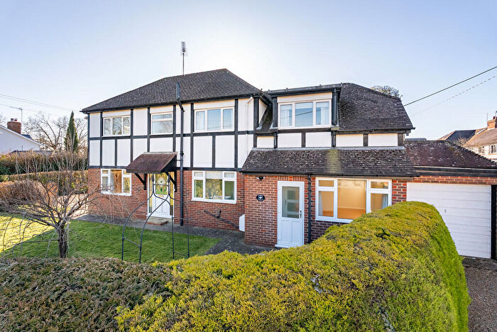 4 Bedroom Detached House For Sale In The Borough, Brockham, RH3