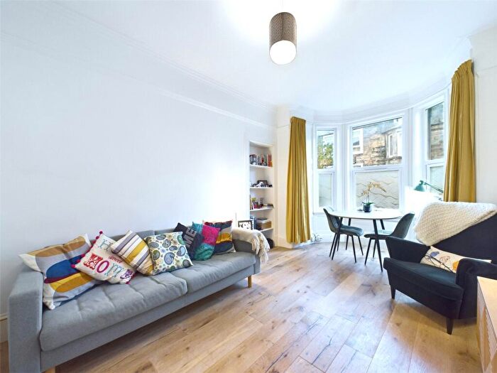 1 Bedroom Maisonette To Rent In Noble Place, Edinburgh, Midlothian, EH6