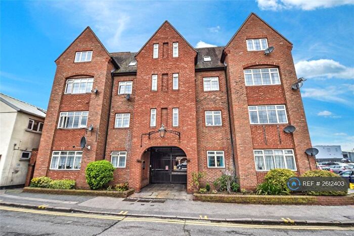1 Bedroom Flat To Rent In The Cloisters, Dartford, DA1