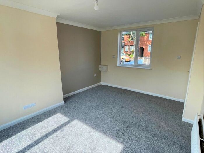 3 Bedroom Terraced House To Rent In West Avenue, Wednesfield