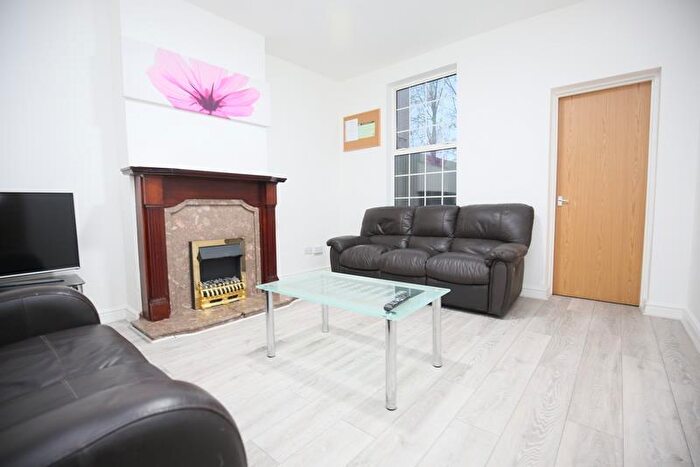 6 Bedroom Terraced House For Sale In Starley Road, Coventry, CV1