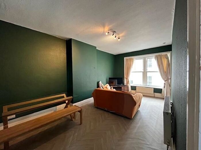 1 Bedroom Flat To Rent In Graham Road, Malvern, WR14